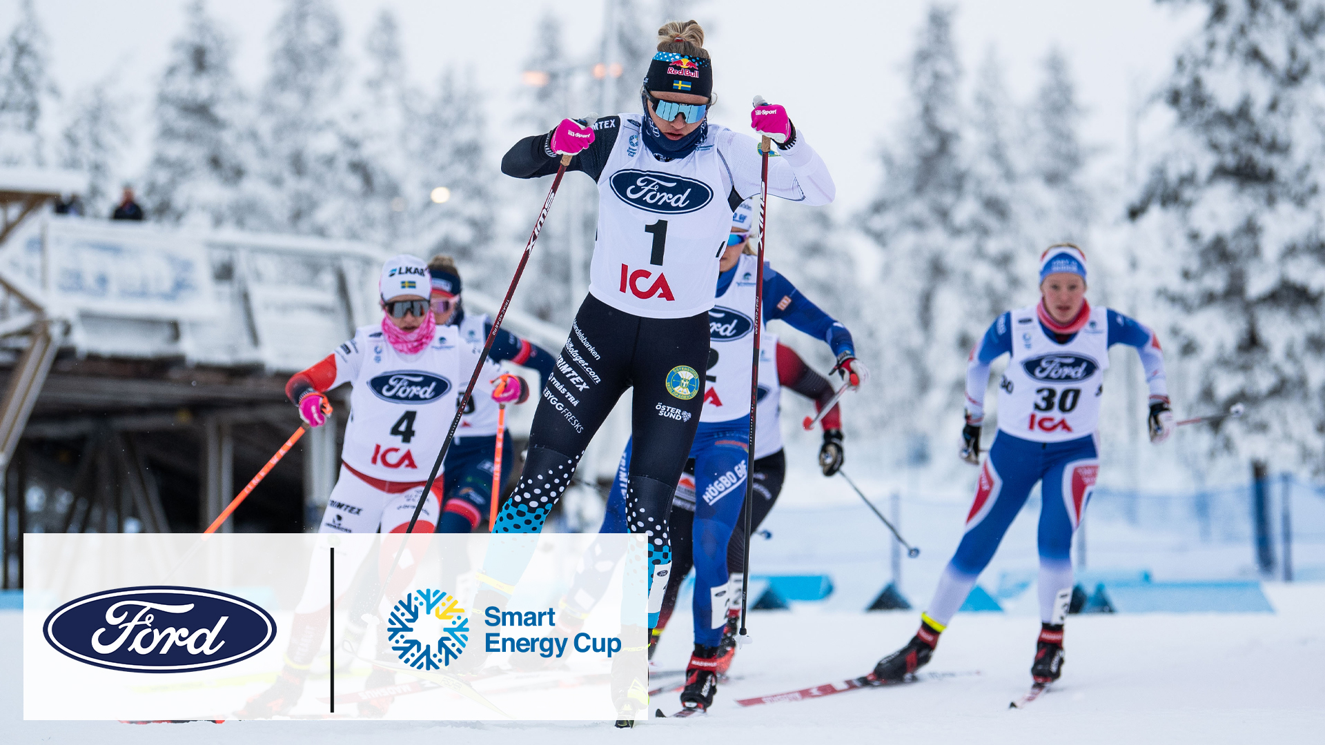Linn Svahn i täten på sprint i Ford Smart Energy Cup, Idre