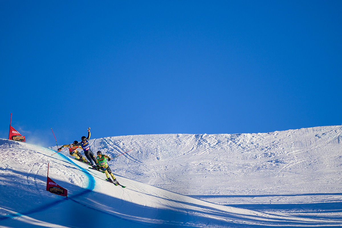 Skicrosstävling pågår i Idre Fjäll